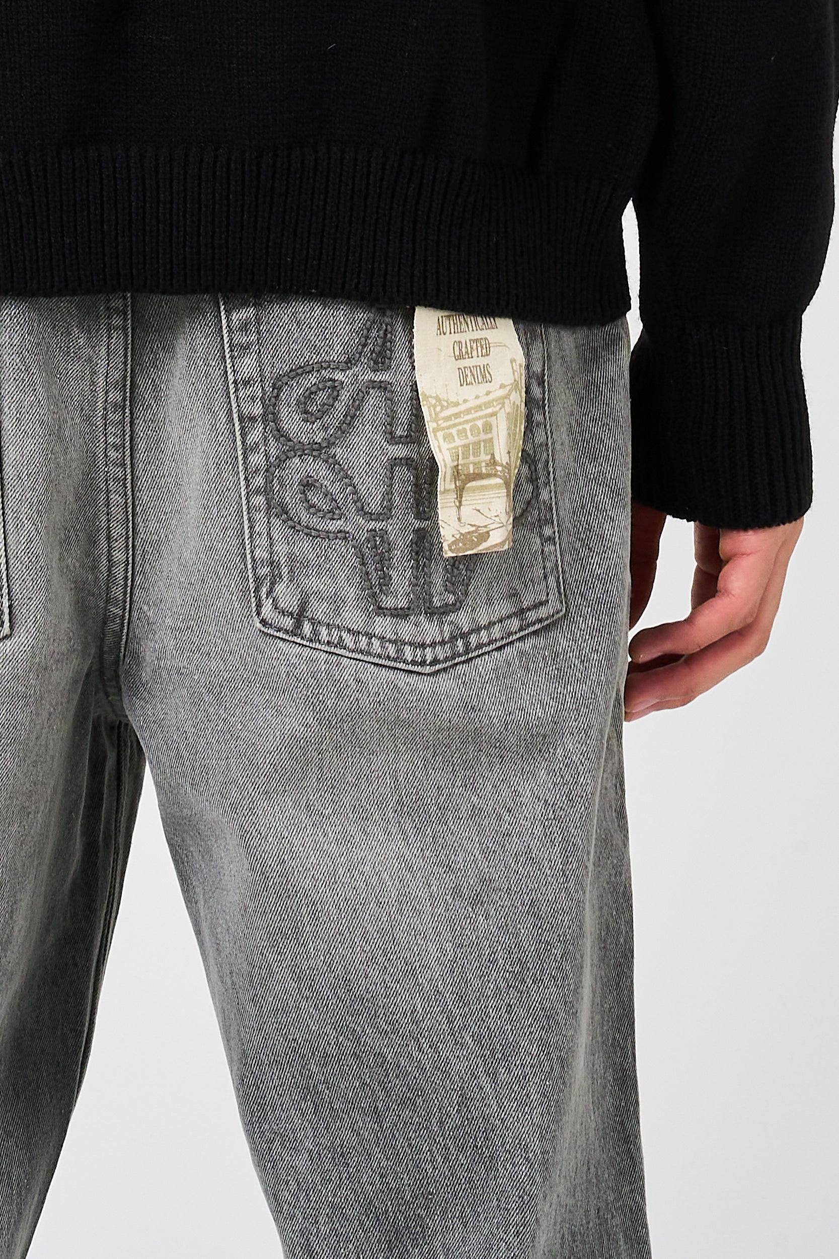 Lennox Grey Straight Jean – Amicci
