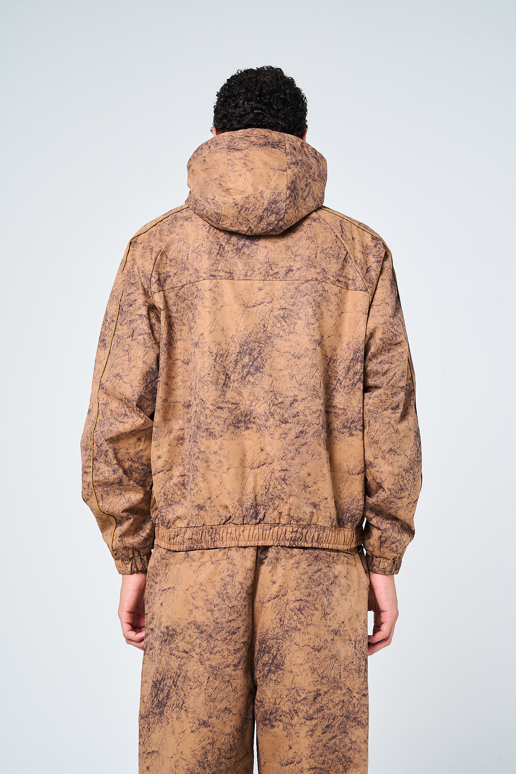 Spark Windbreaker Sand – Amicci