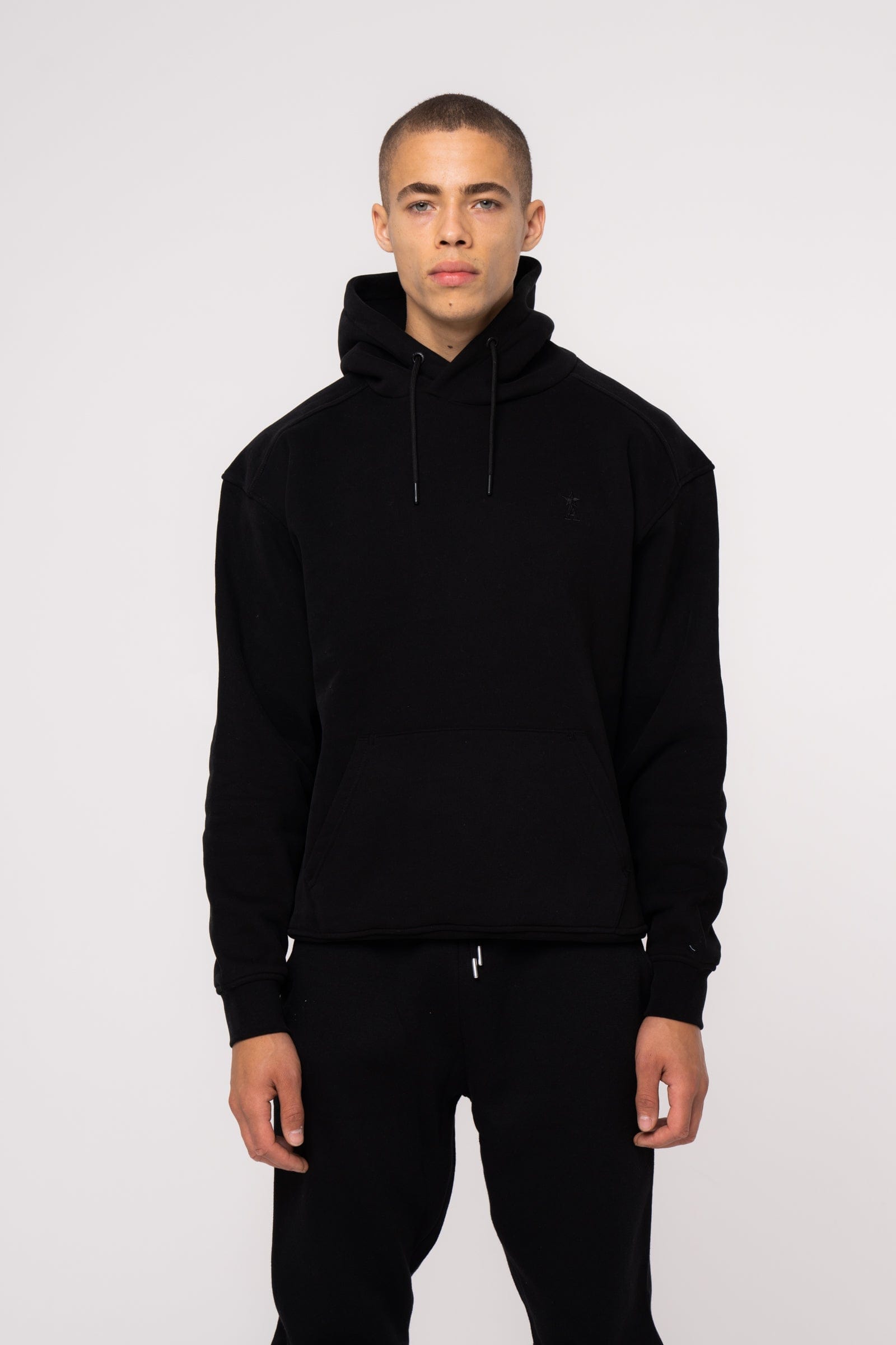 Black basic store hoodie