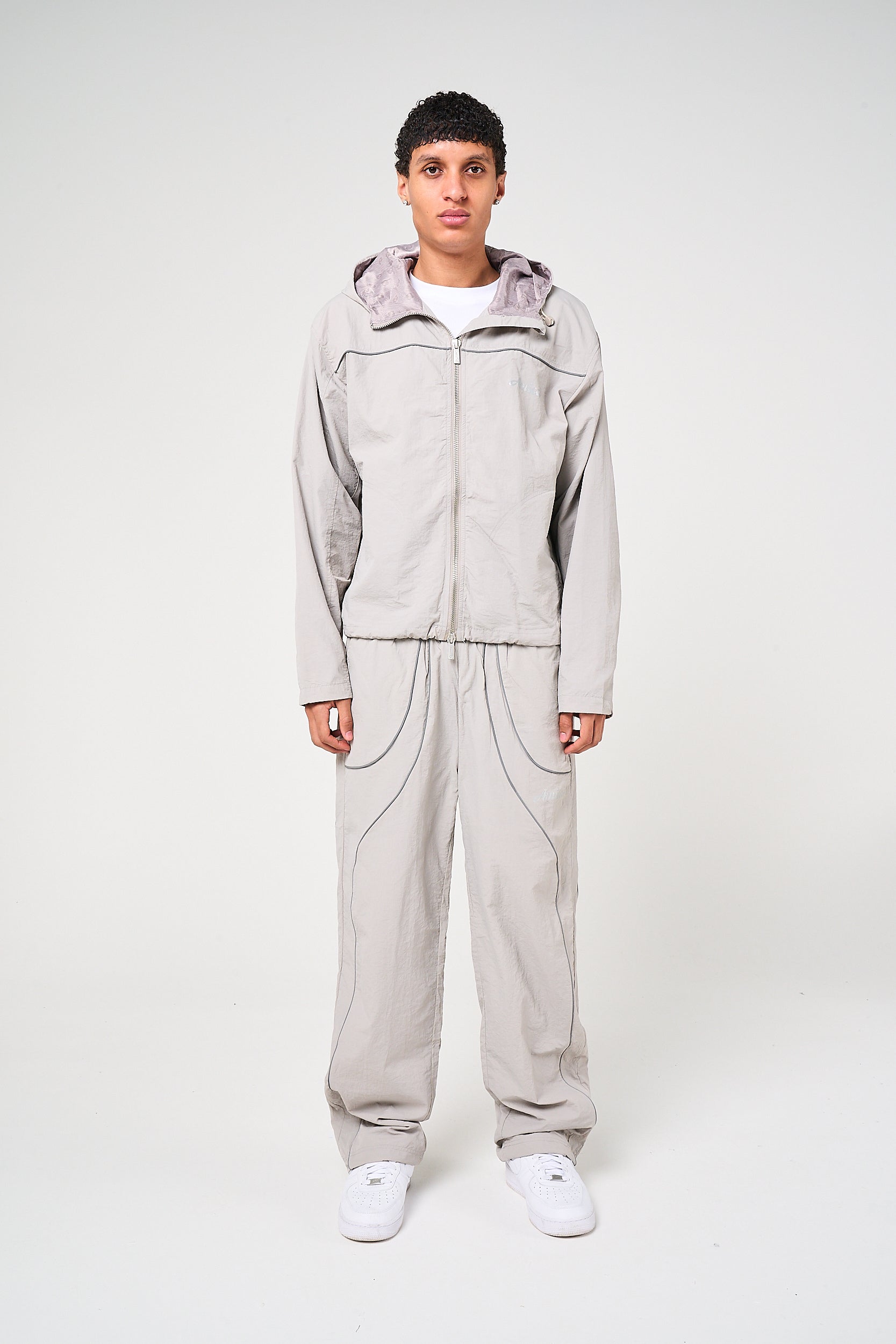 Carson Grey Windbreaker – Amicci