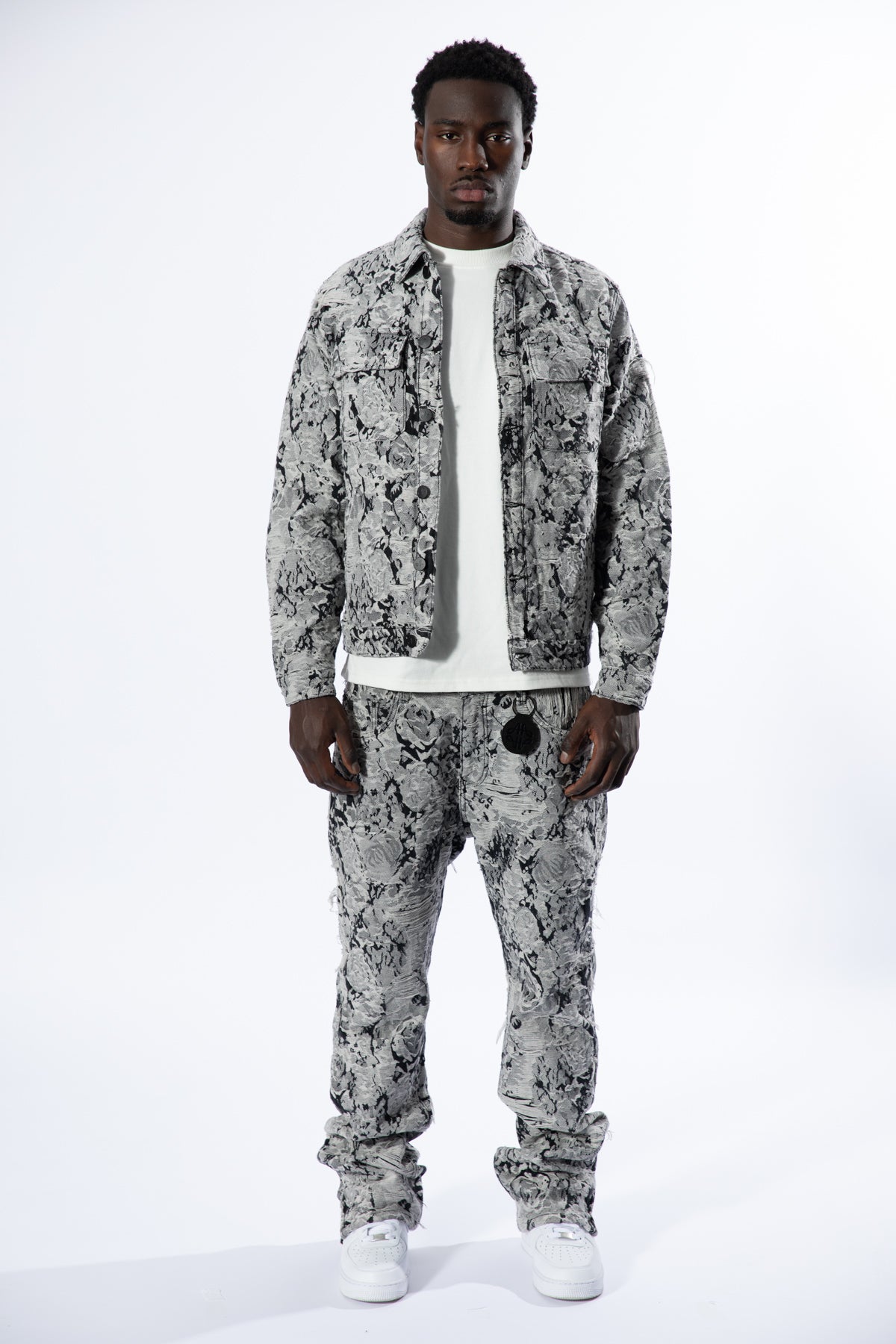 Jeans de mezclilla jacquard Amelio negros