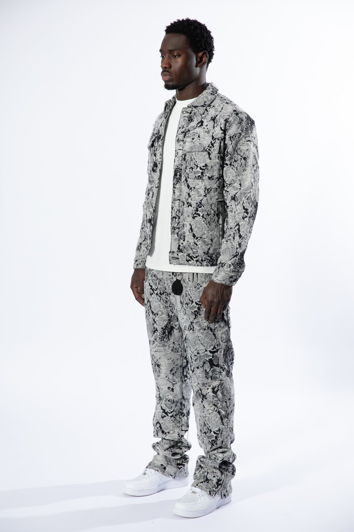 Jeans de mezclilla jacquard Amelio negros