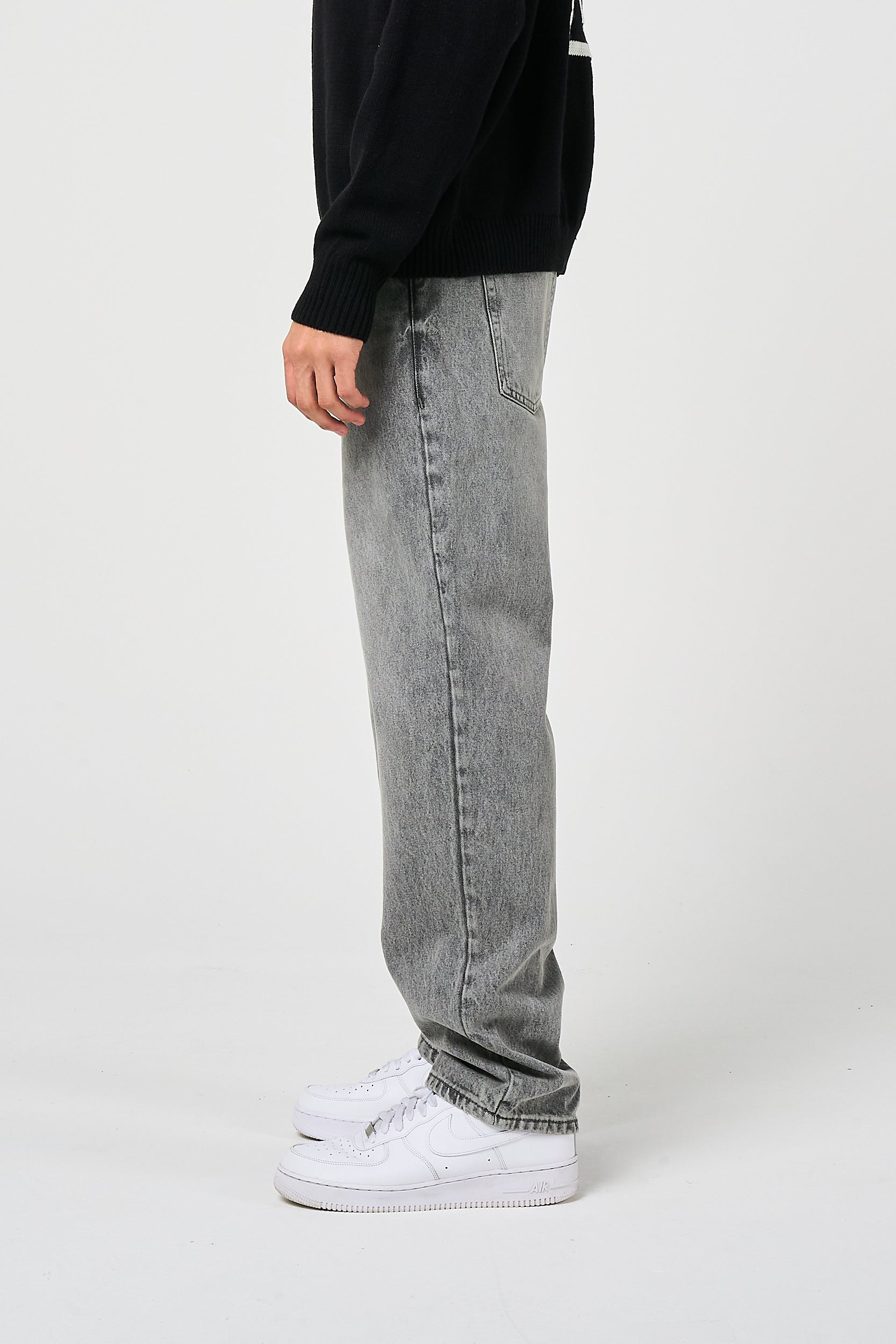 Lennox Grey Straight Jean – Amicci
