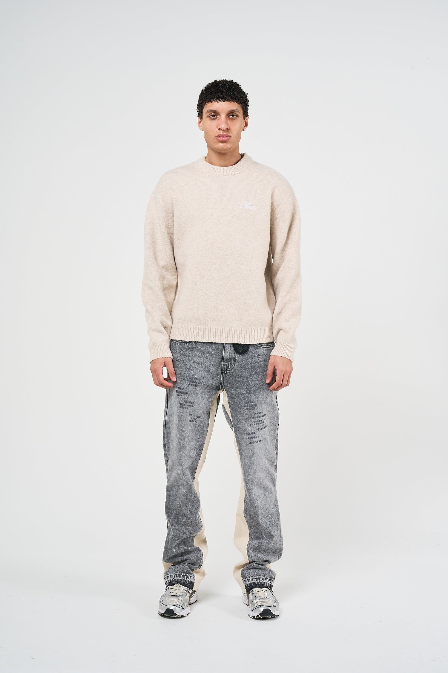 Dexter Beige Knitted Sweatshirt – Amicci