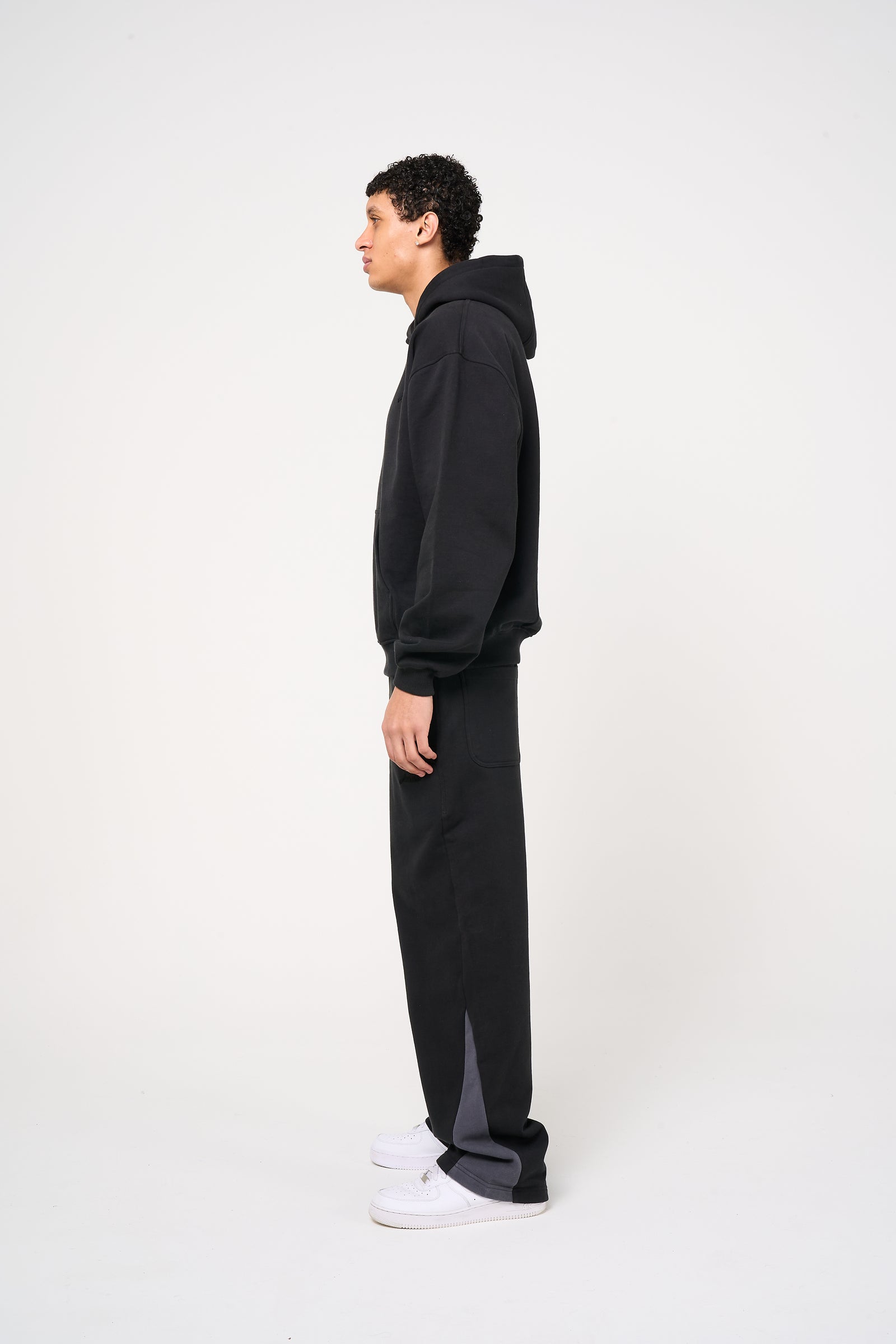 Modena Flared Jogger Black