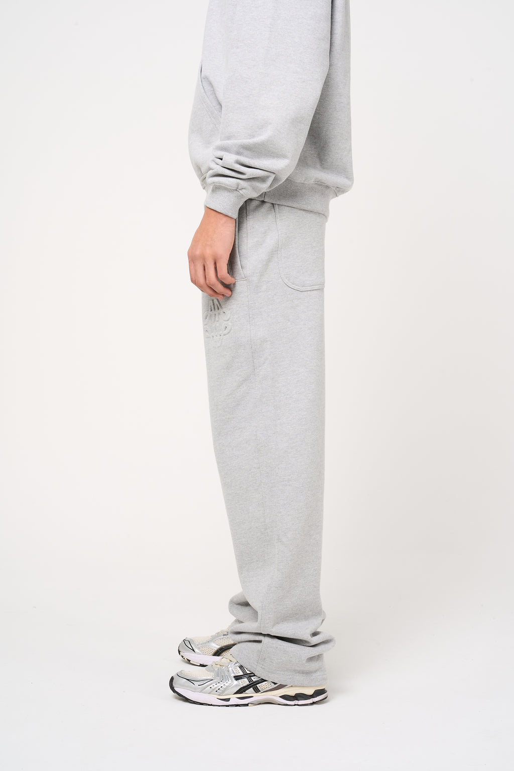 Reyes Emblem Logo Jogger Grey