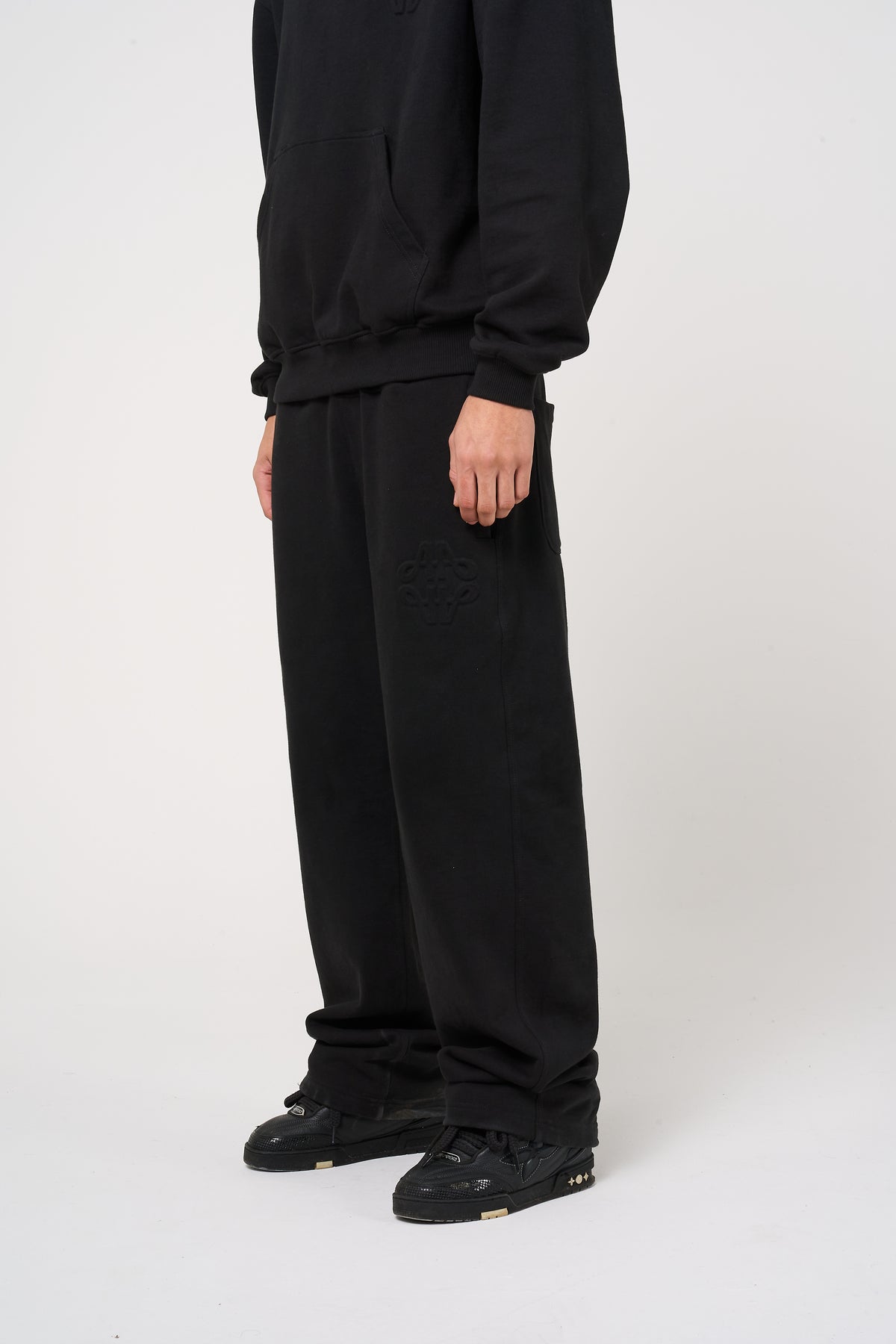 Reyes Emblem Logo Jogger
