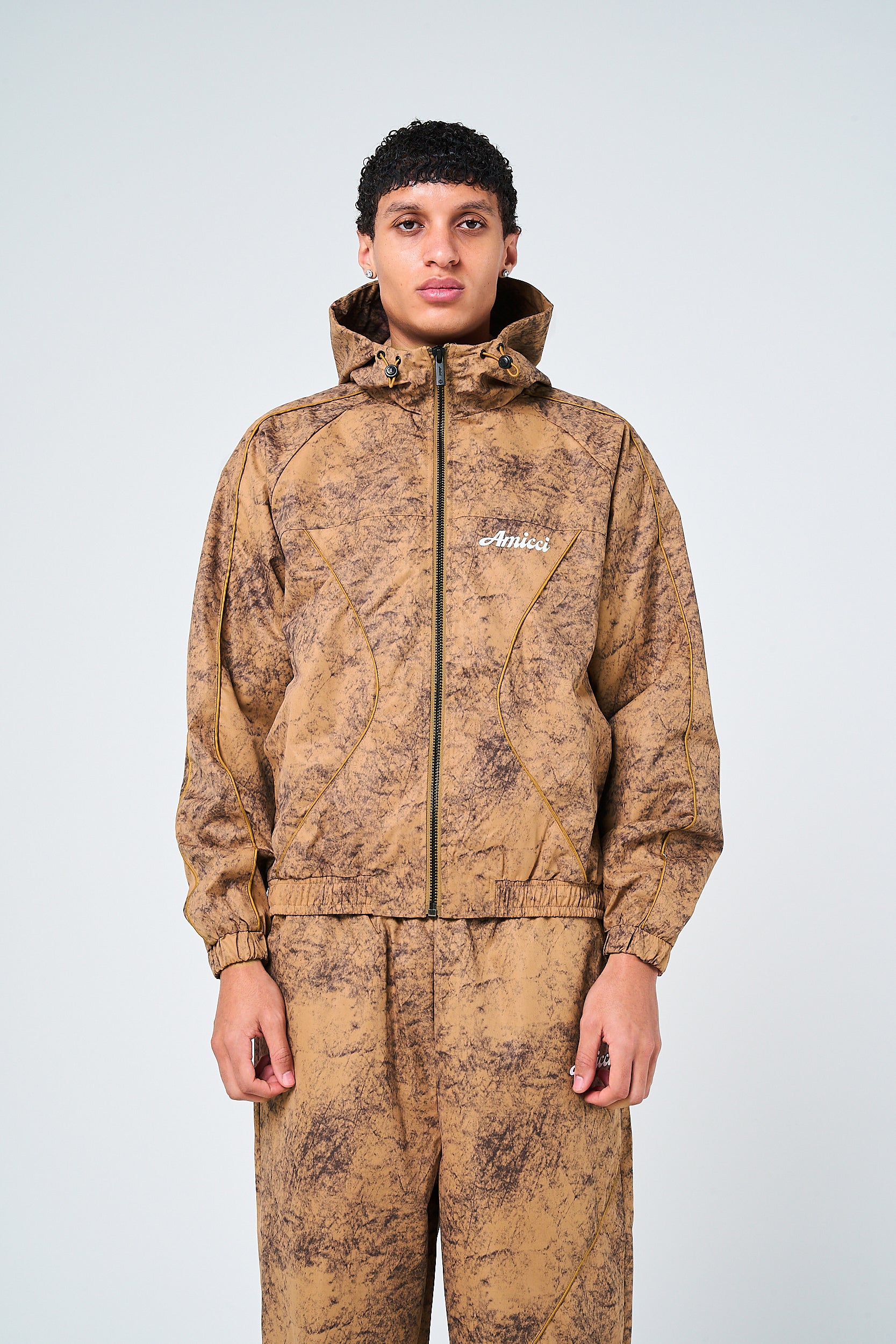 Spark Windbreaker Sand – Amicci