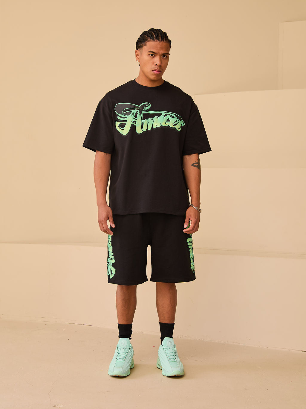 Verdent Graphic Short Black