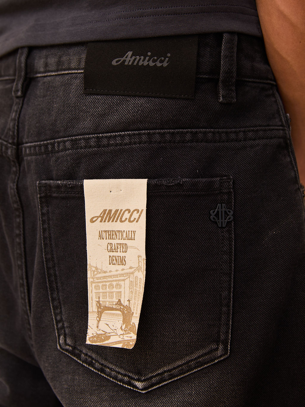 Akoya Pearl Denim Shorts Black