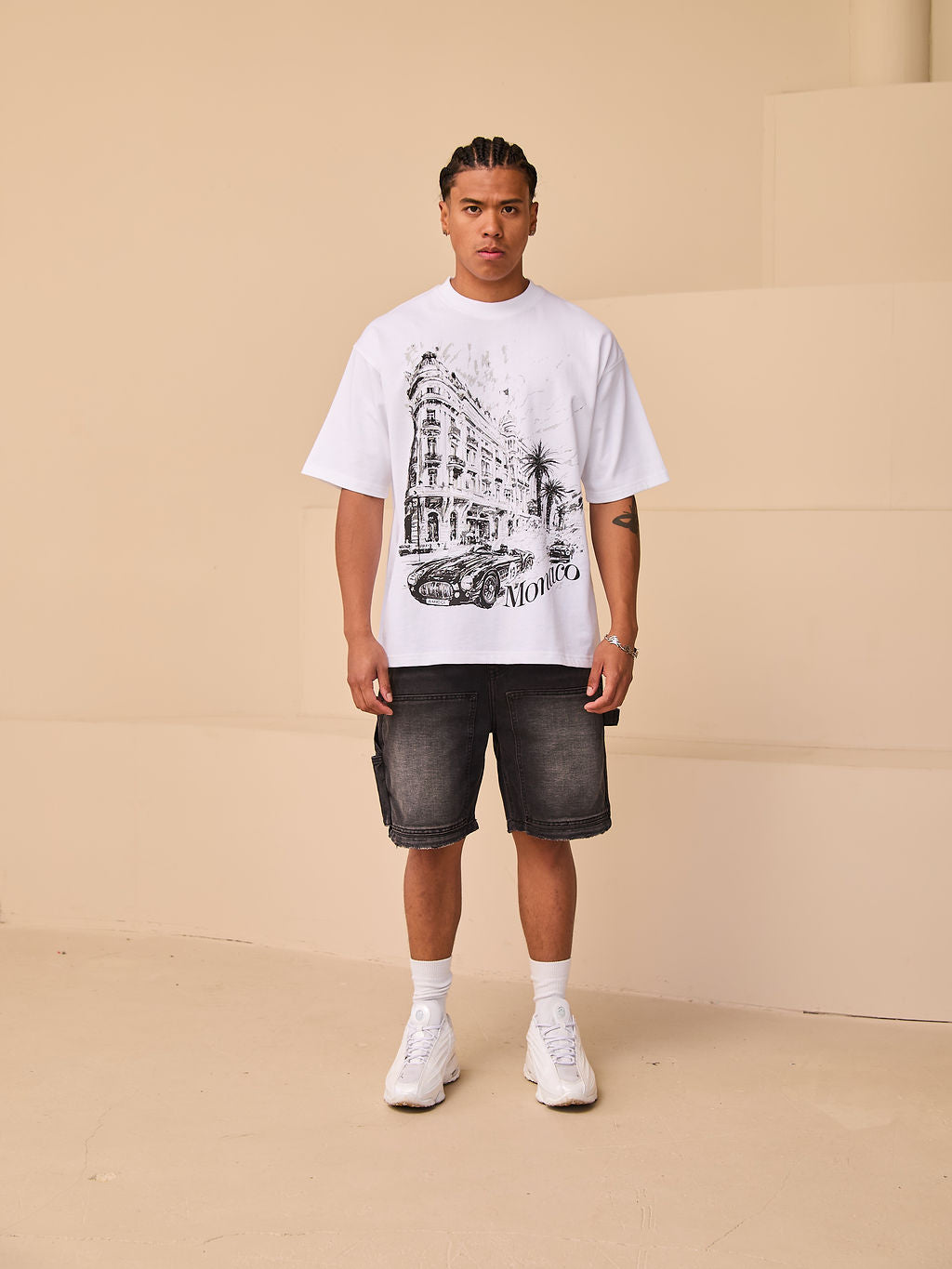 Larvotto White Graphic T Shirt