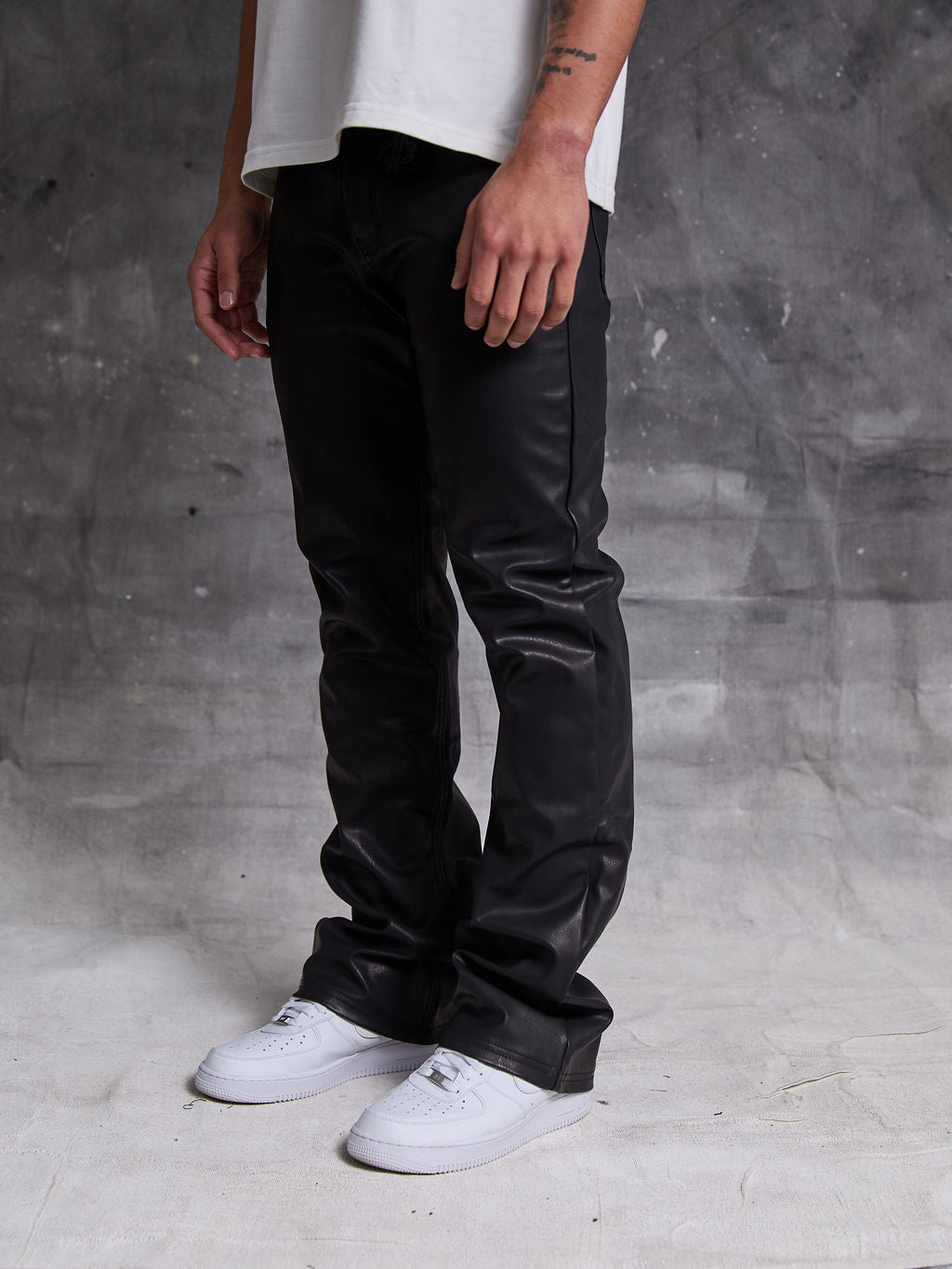 Dario Schwarze Lederhose