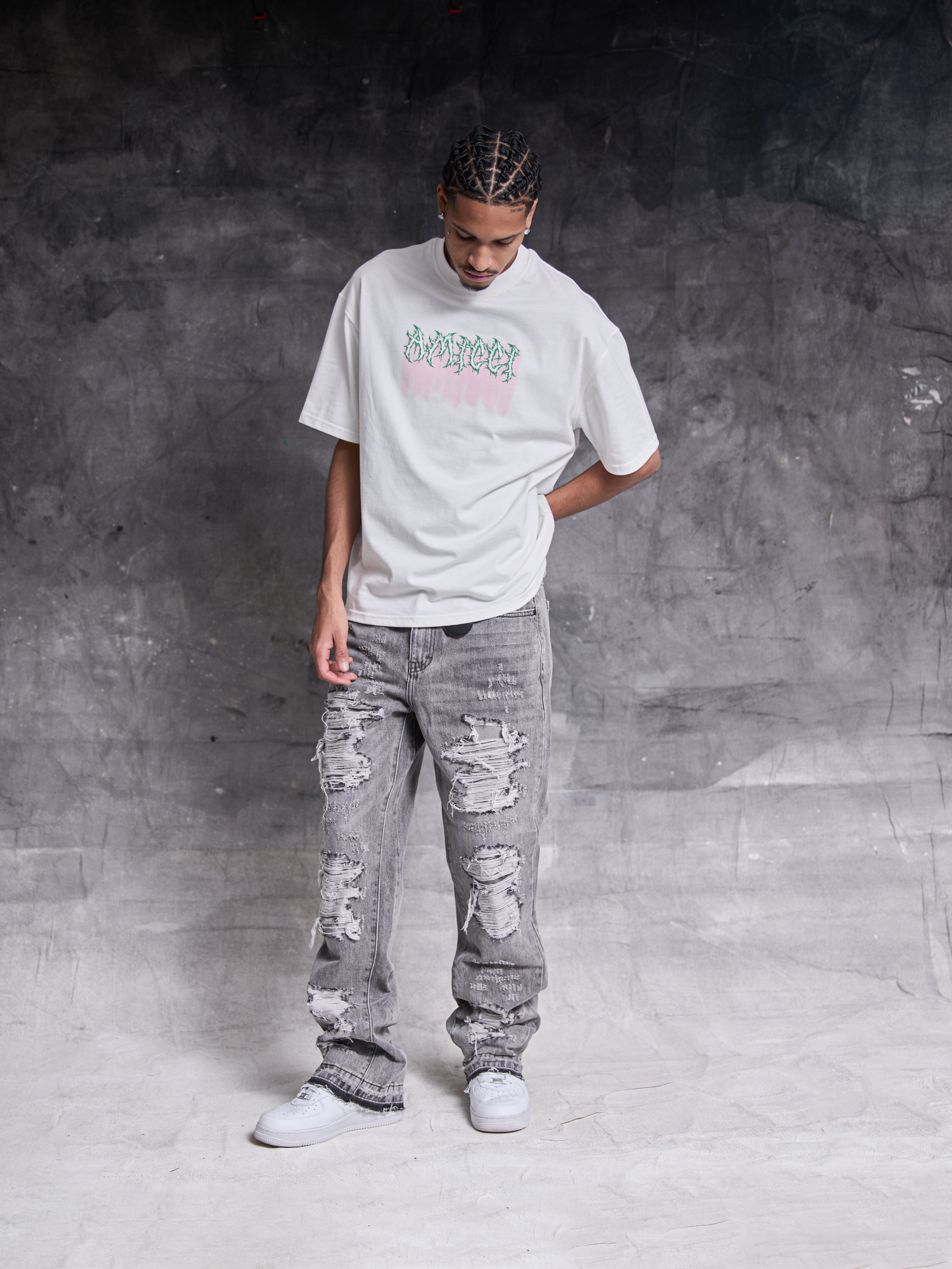 Jeans de mezclilla lavados en gris Sarrona