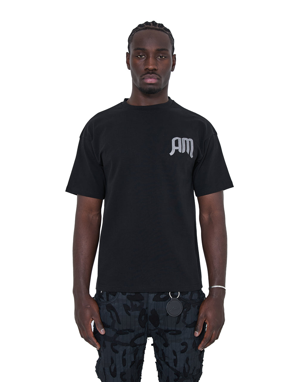 Onesta Black T Shirt