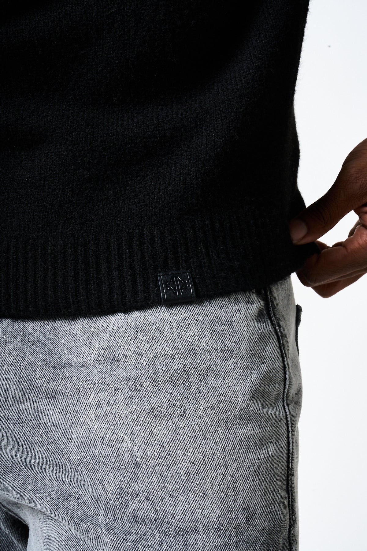Dexter Quarter Zip Black Sweatshirt