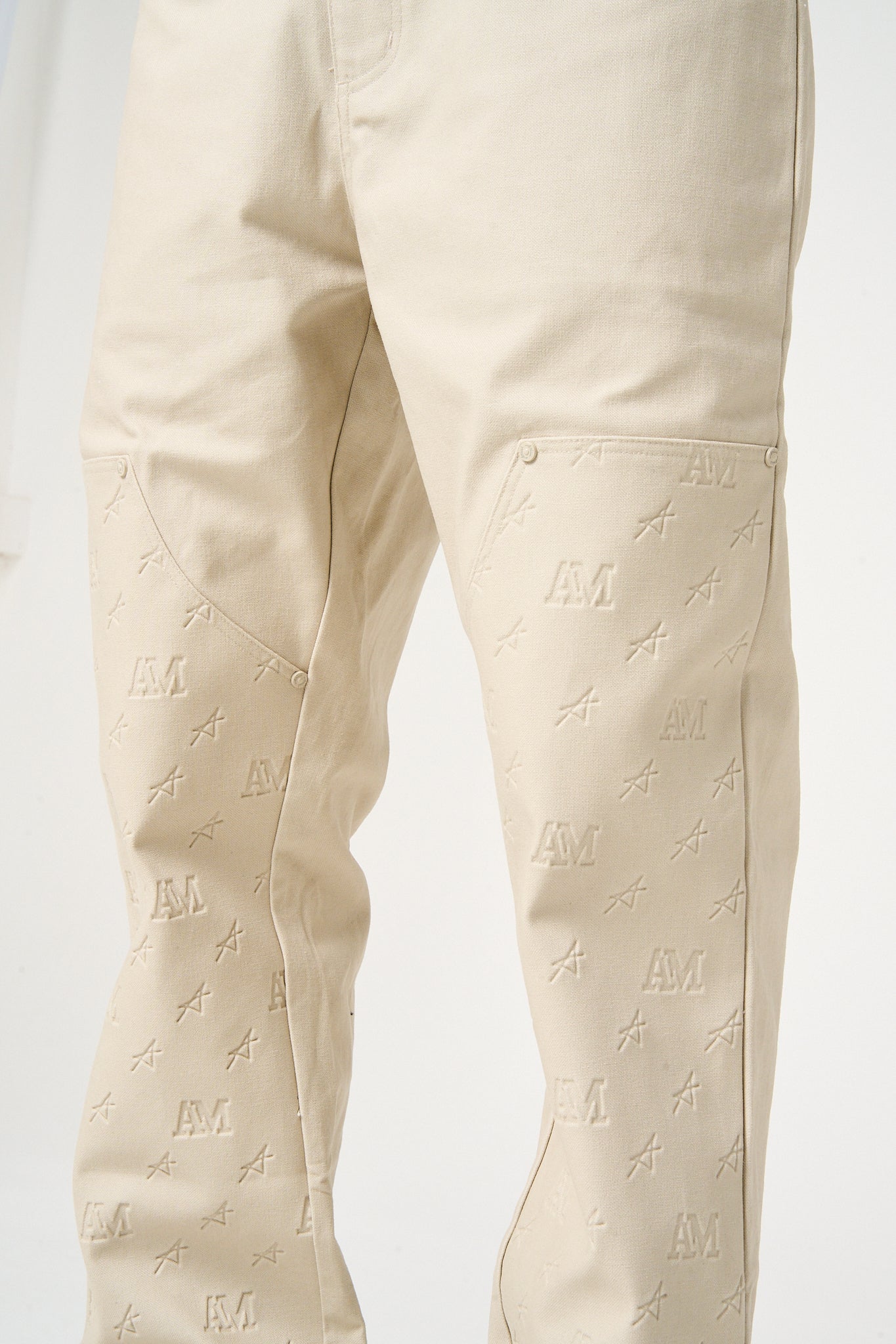 Maceo Embossed Carpenter Pants Beige – Amicci