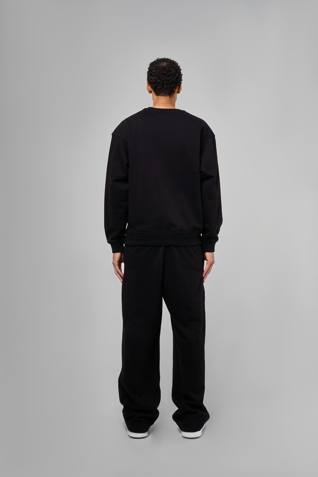Jerozi Black Sweatshirt