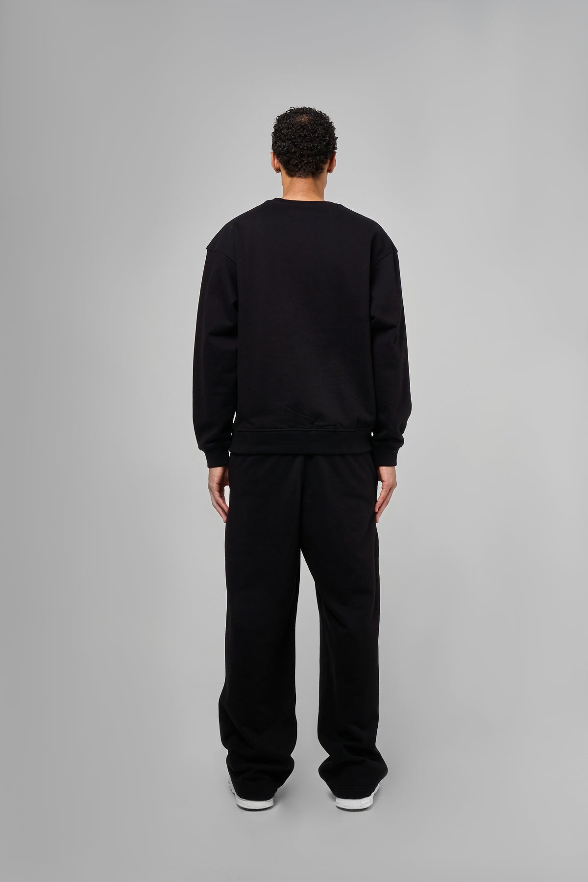 Jerozi Black Sweatshirt