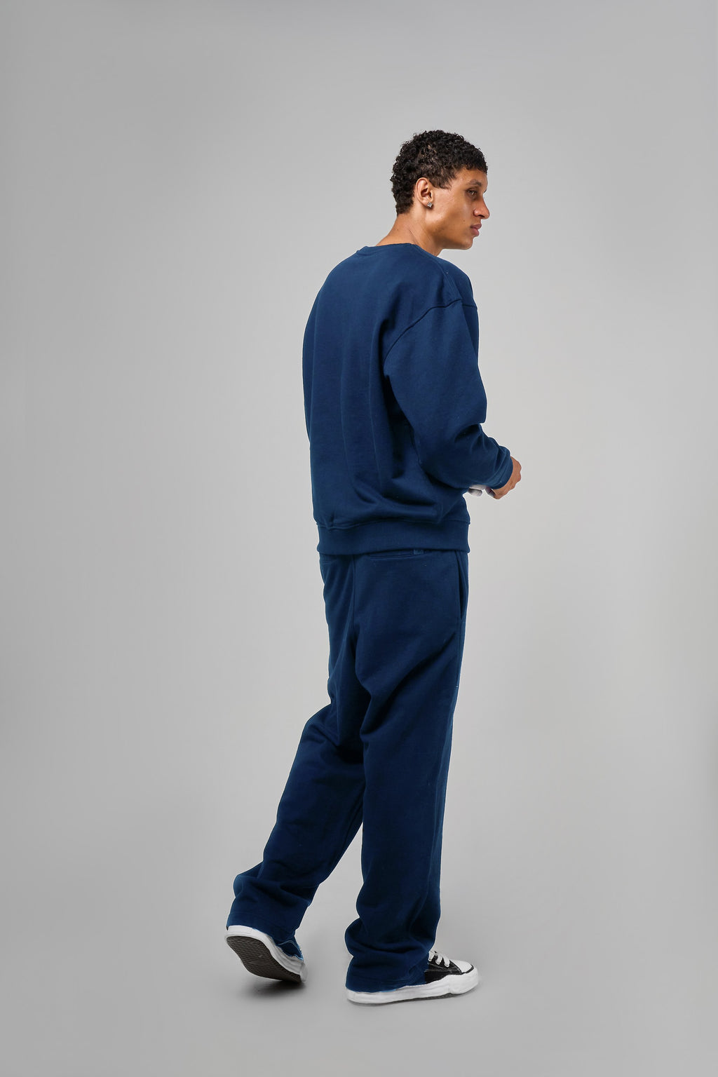 Jerozi Navy Sweatshirt