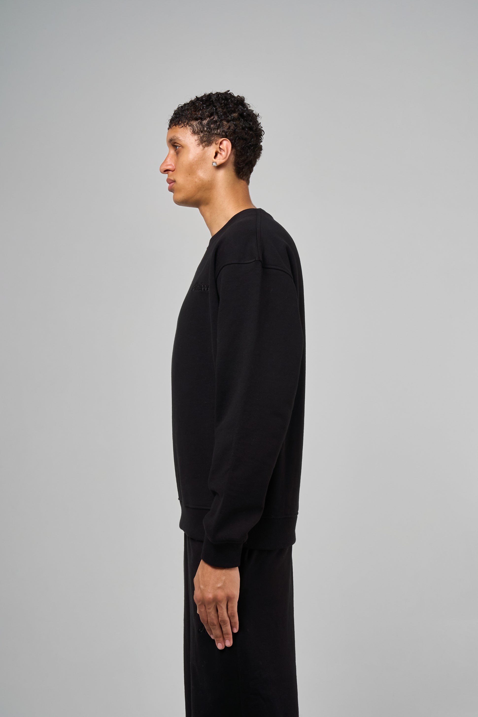 Jerozi Black Sweatshirt