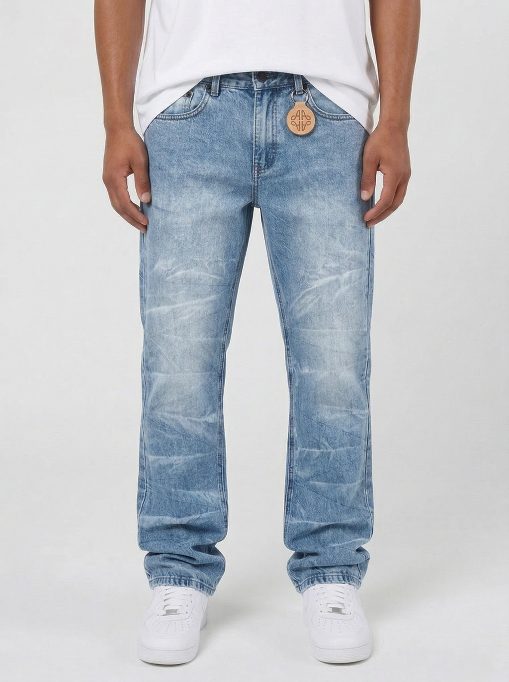 Sienna Hellblaue Schlagjeans